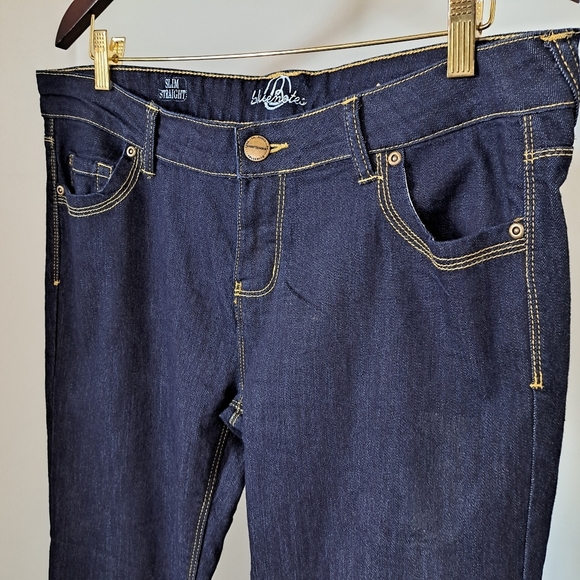 Bluenotes | Dark blue (almost black) slim straight woman's Jean - Picture 3 of 9